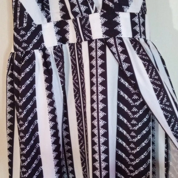 Shein Tribal print halter dress women's medium. - Picture 6 of 10